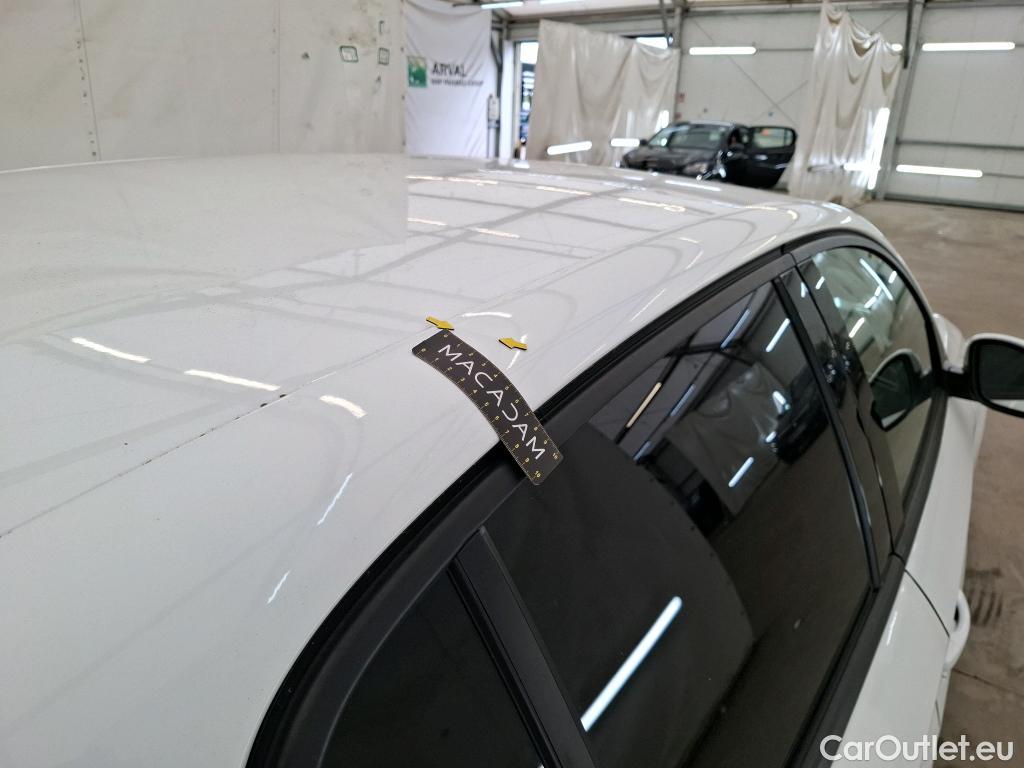  Peugeot  208  Allure Business 1.2 PureTech 100CV BVM6 E6d #23