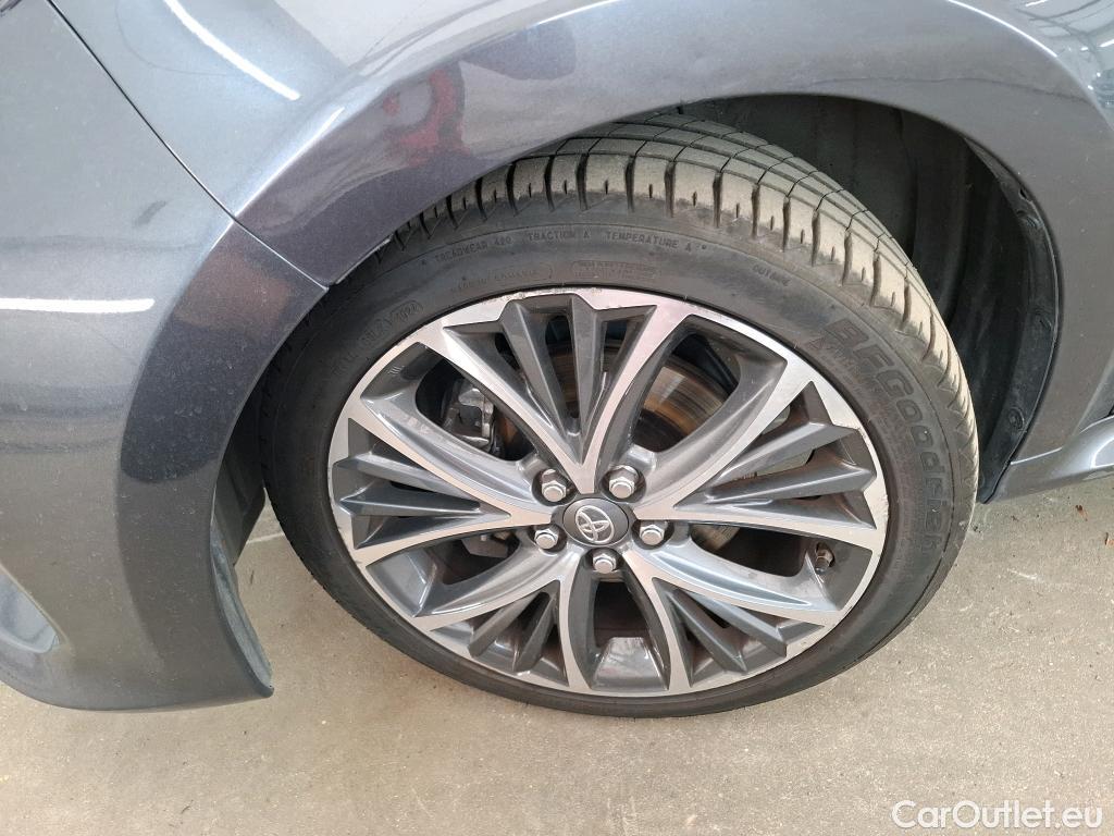  Toyota  Yaris TOYOTA  Hybride / 2019 / 5P / Berline Hybride 116h Iconic #17