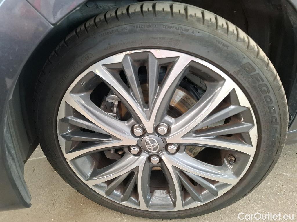  Toyota  Yaris TOYOTA  Hybride / 2019 / 5P / Berline Hybride 116h Iconic #35