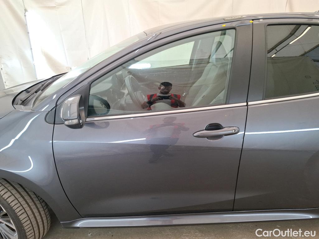  Toyota  Yaris TOYOTA  Hybride / 2019 / 5P / Berline Hybride 116h Iconic #1