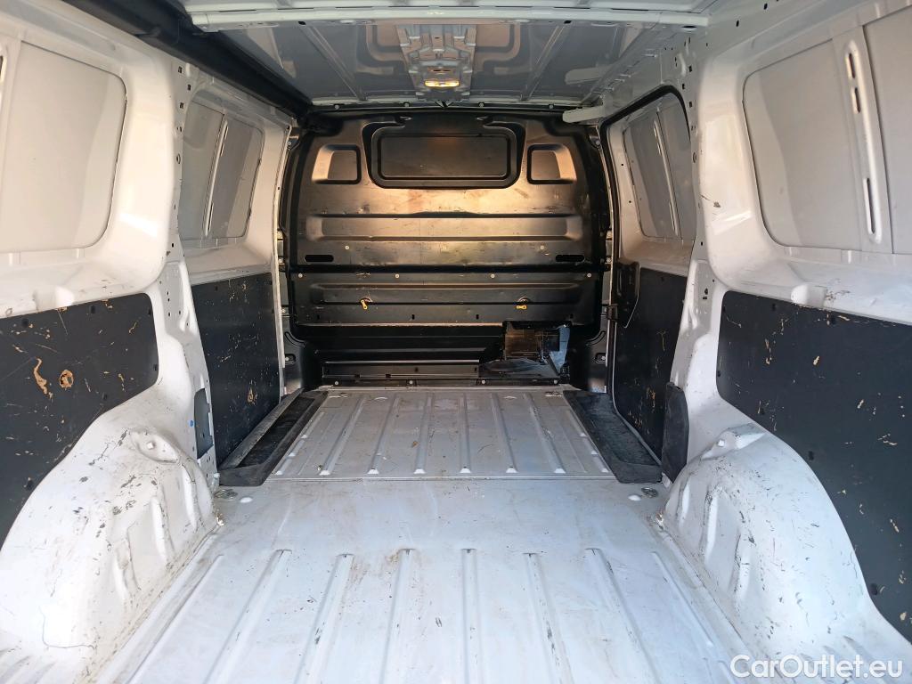  Citroen  Jumpy CITROEN  / 2016 / 4P / furgón Talla XL BlueHDi 145 S&S 6v Control #33