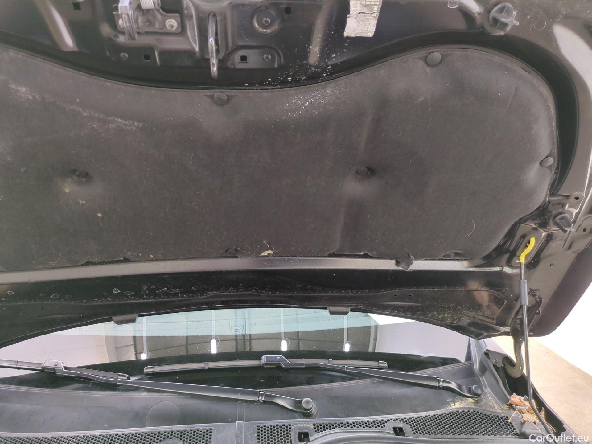  Peugeot  208  Active Pack 1.2 PureTech 100CV BVM6 E6d #1