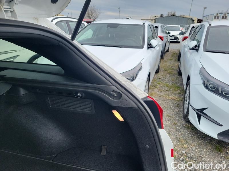  Hyundai  i30   cw (PD)(2017->)  kom.1.5TGDI N Line Prem AT #7