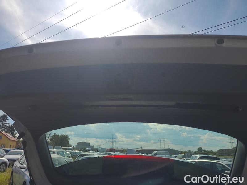  Hyundai  i30   cw (PD)(2017->)  kom.1.0TGDI 120 Comfort #12
