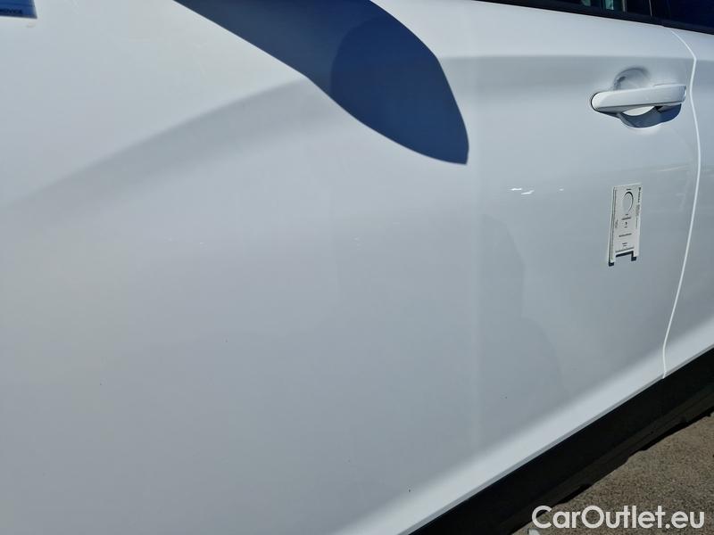  Hyundai  Konna Kona (SX2) (2023) Kona 1.6 T-GDI 145 Smart AT #6
