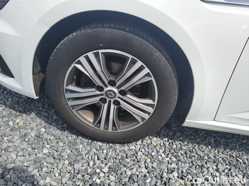  Renault  Megane  IV Estate  (2016)  GT 1.5dCi 115 Intens #9