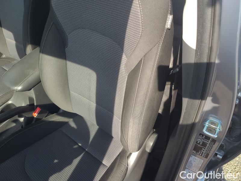  Hyundai  i30   cw (PD)(2017->)  kom.1.0TGDI 120 Comfort #8