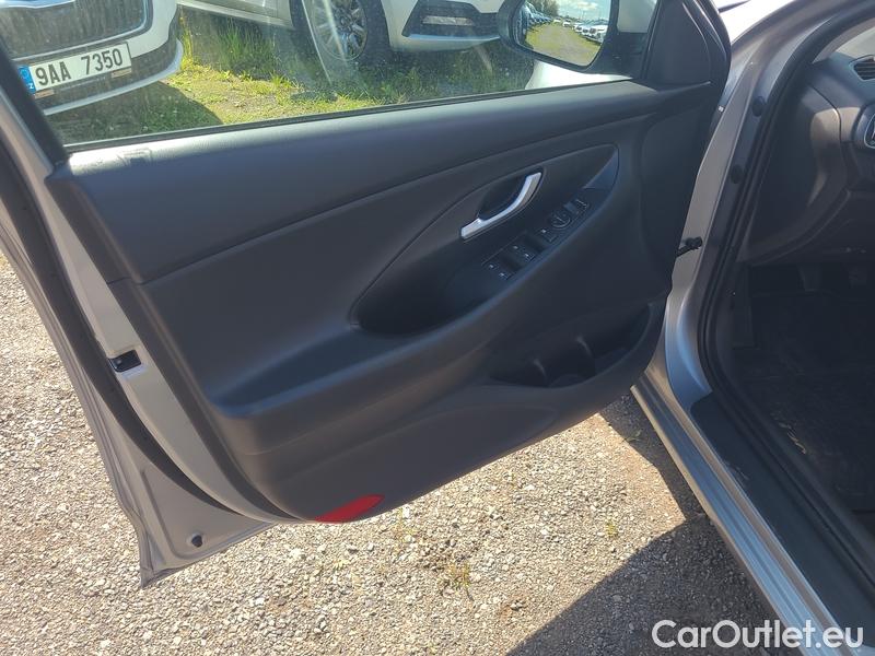  Hyundai  i30   cw (PD)(2017->)  kom.1.0TGDI 120 Comfort #4