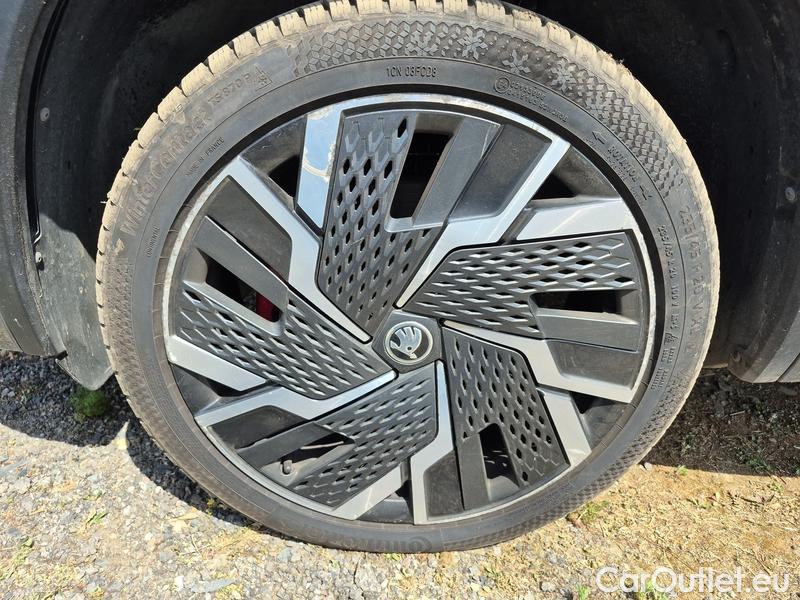  Skoda  Kodiaq  (2016)  2.0TSI 180 RS 4x4 AT #1