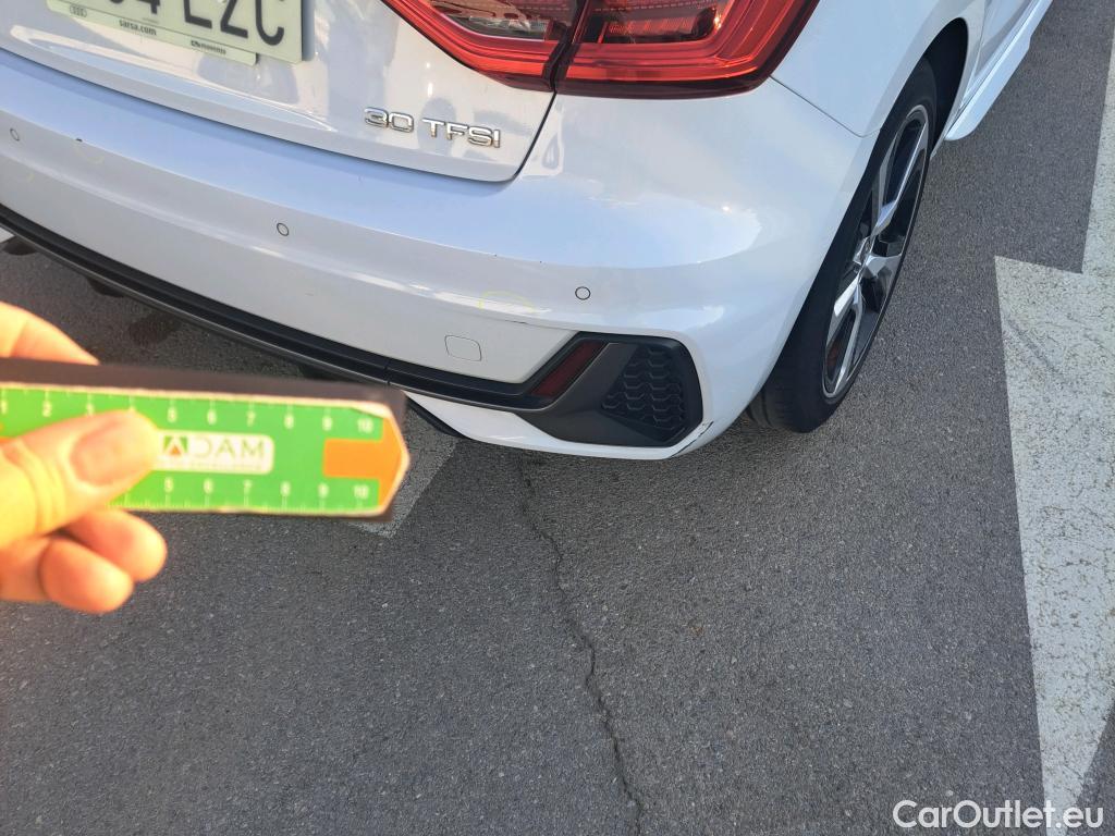  Audi  A1 Sportback AUDI A1 / 2018 / 5P / berlina con portón Sportback Adrenalin 30 TFSI 81kW S tron(SP) #32
