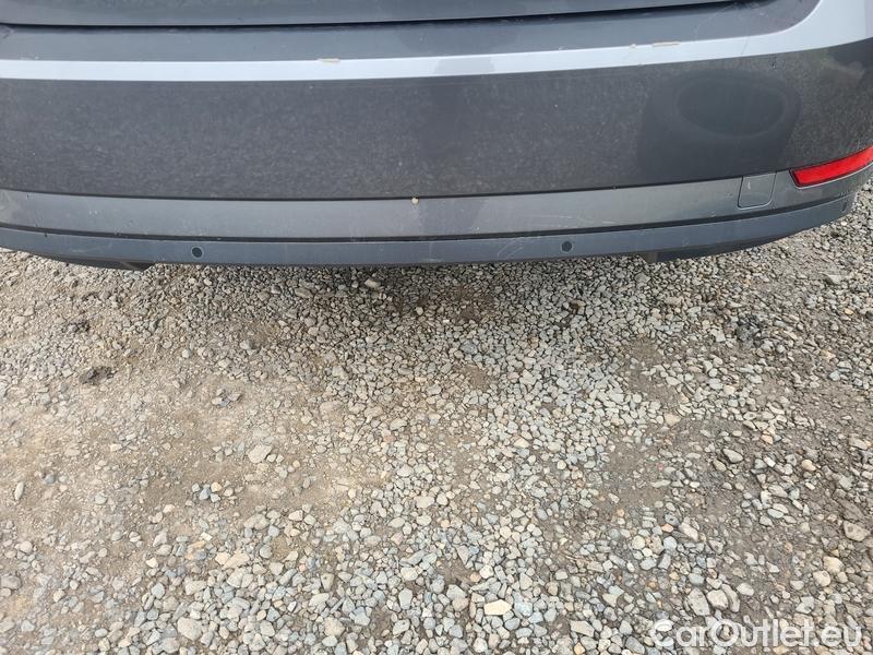  Skoda  Superb  (3V3)(2015) Supe.FL2.0TDI 110 Ambition AT #7