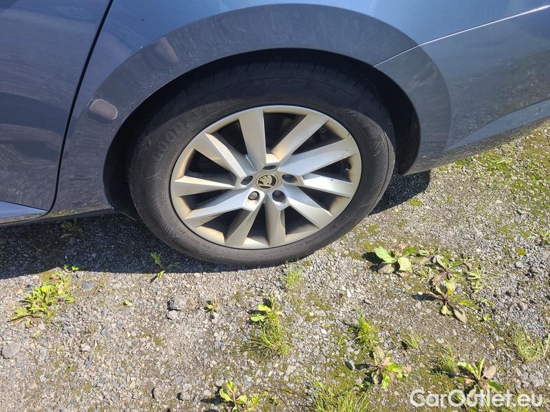 Skoda  Superb  Combi (3V5)(2015) Su.C.2.0TDI 147 4x4 Style Aut #6