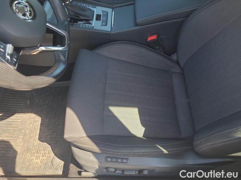  Skoda  Superb  Combi (3V5)(2015) Su.C.2.0TDI 147 4x4 Style Aut #19