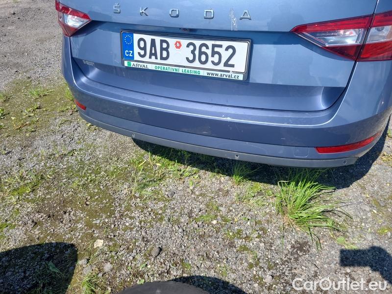  Skoda  Superb  Combi (3V5)(2015) Su.C.2.0TDI 147 4x4 Style Aut #8