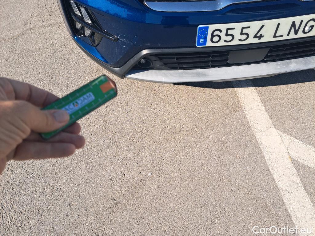  KIA  Niro KIA  / 2019 / 5P / crossover 1.6 GDi HEV 104kW (141CV) Drive #15