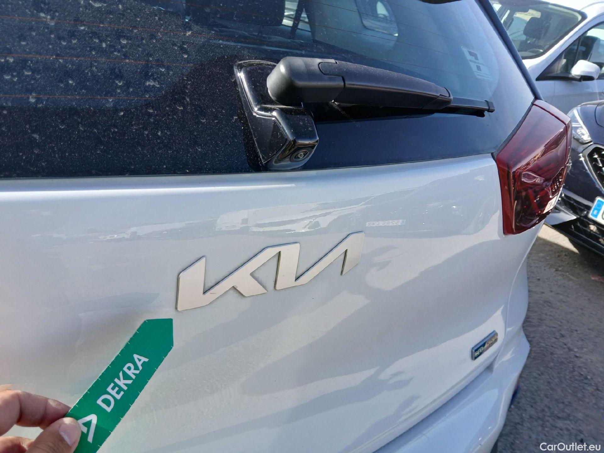  KIA  Niro KIA  / 2019 / 5P / crossover 1.6 GDi HEV 104kW (141CV) Drive #28