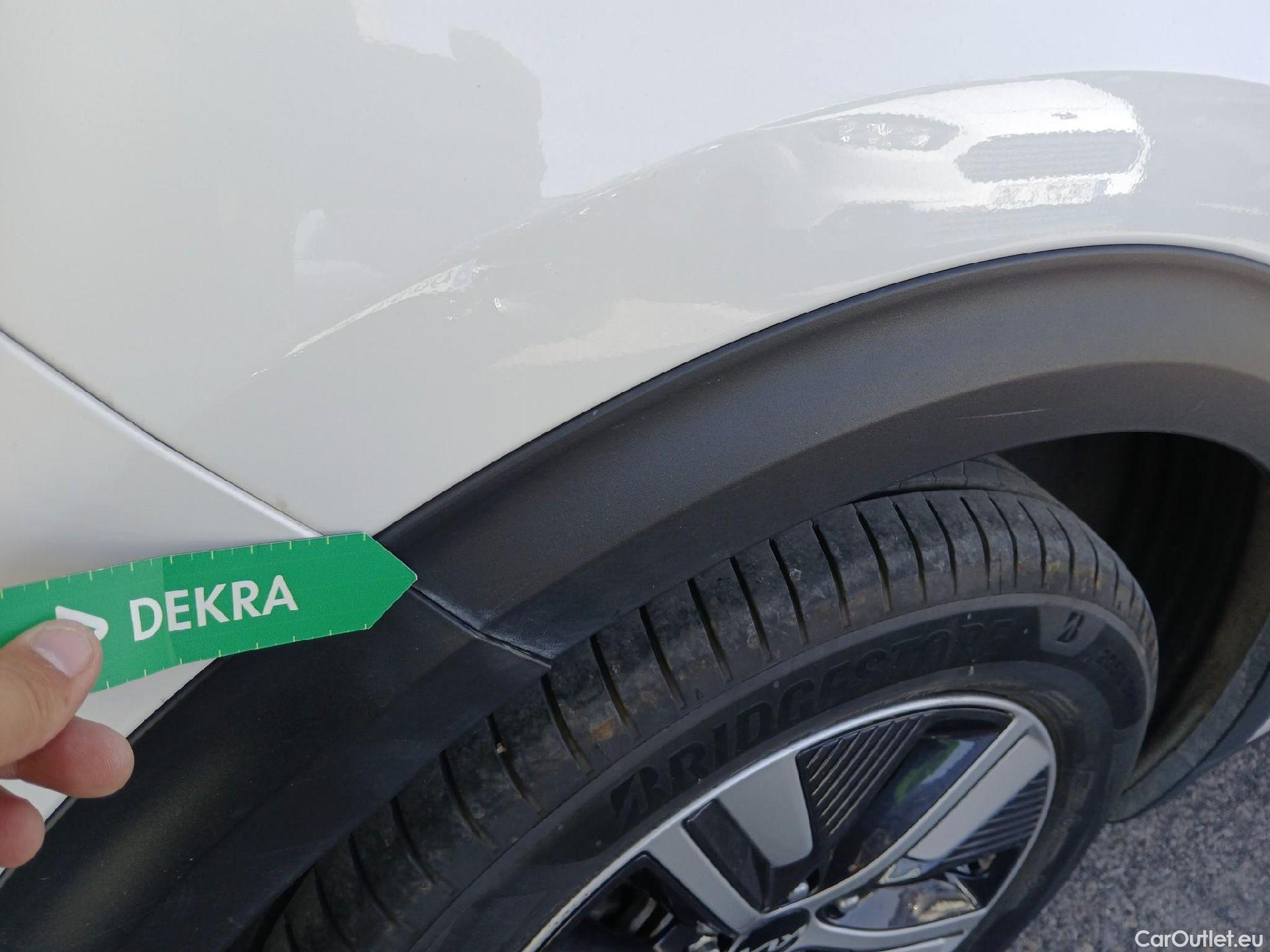  KIA  Niro KIA  / 2019 / 5P / crossover 1.6 GDi HEV 104kW (141CV) Drive #31