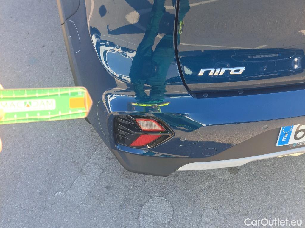  KIA  Niro KIA  / 2019 / 5P / crossover 1.6 GDi HEV 104kW (141CV) Drive #42