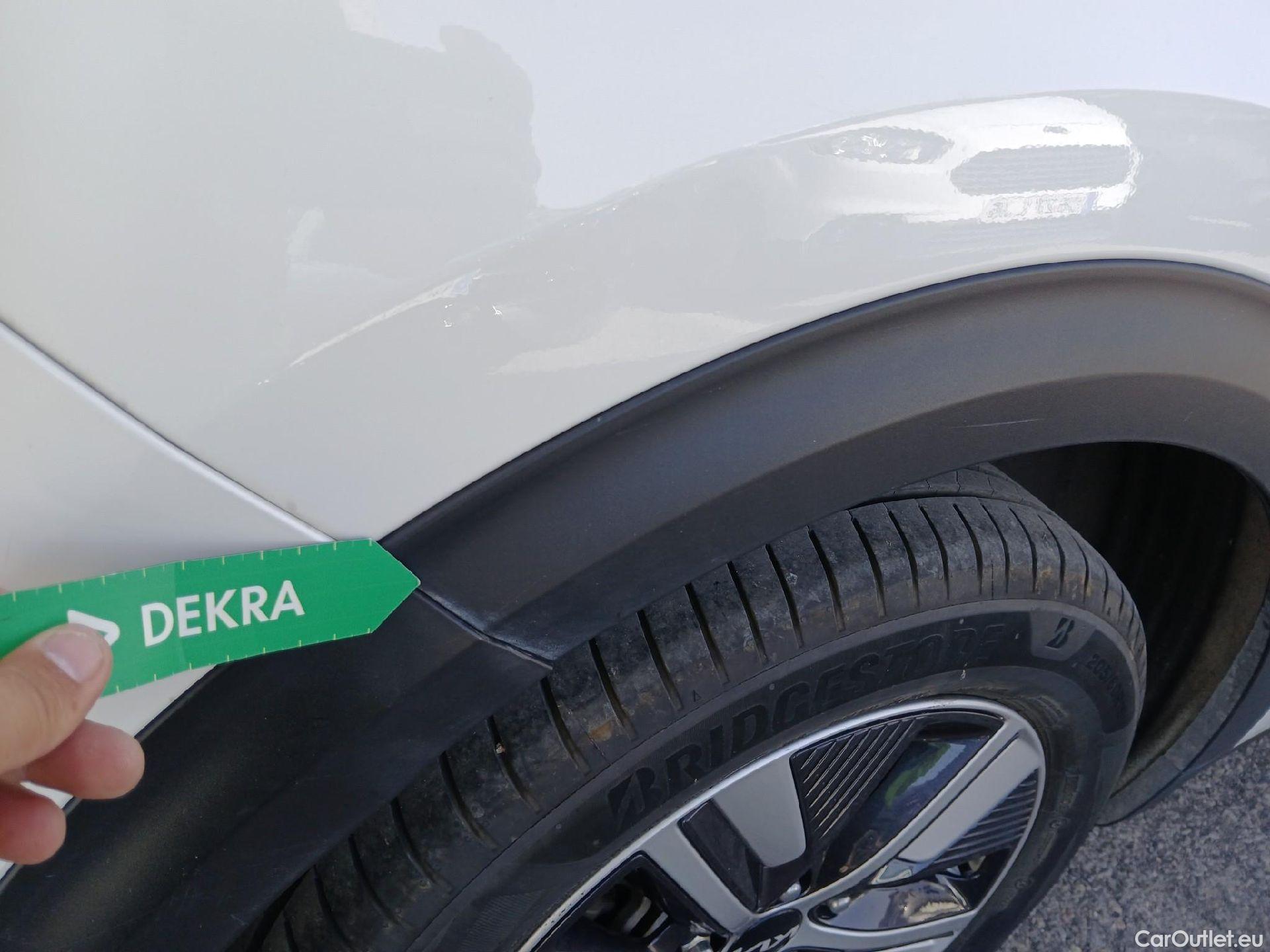  KIA  Niro KIA  / 2019 / 5P / crossover 1.6 GDi HEV 104kW (141CV) Drive #32