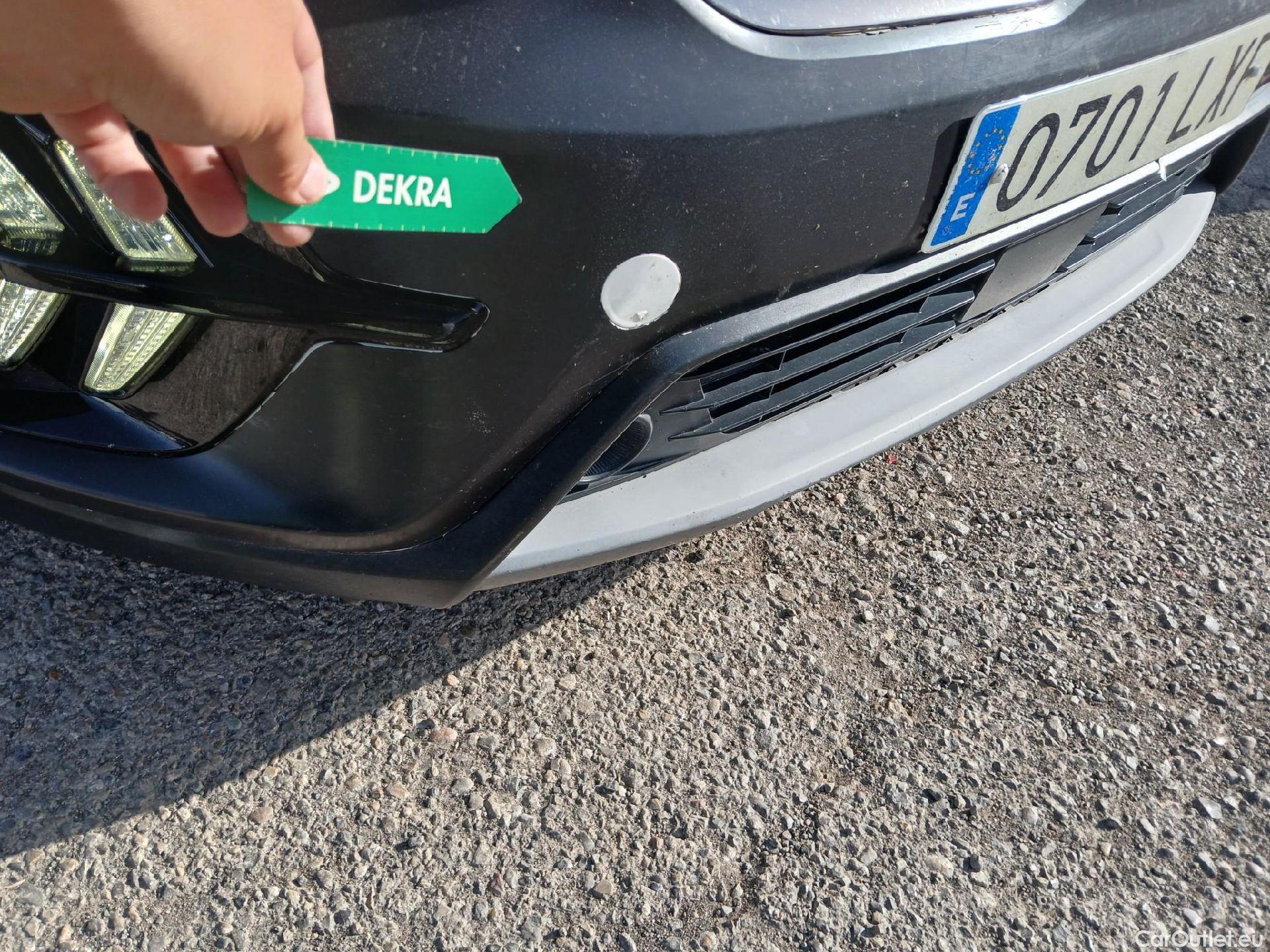  KIA  Niro KIA  / 2019 / 5P / crossover 1.6 GDi HEV 104kW (141CV) Drive #6
