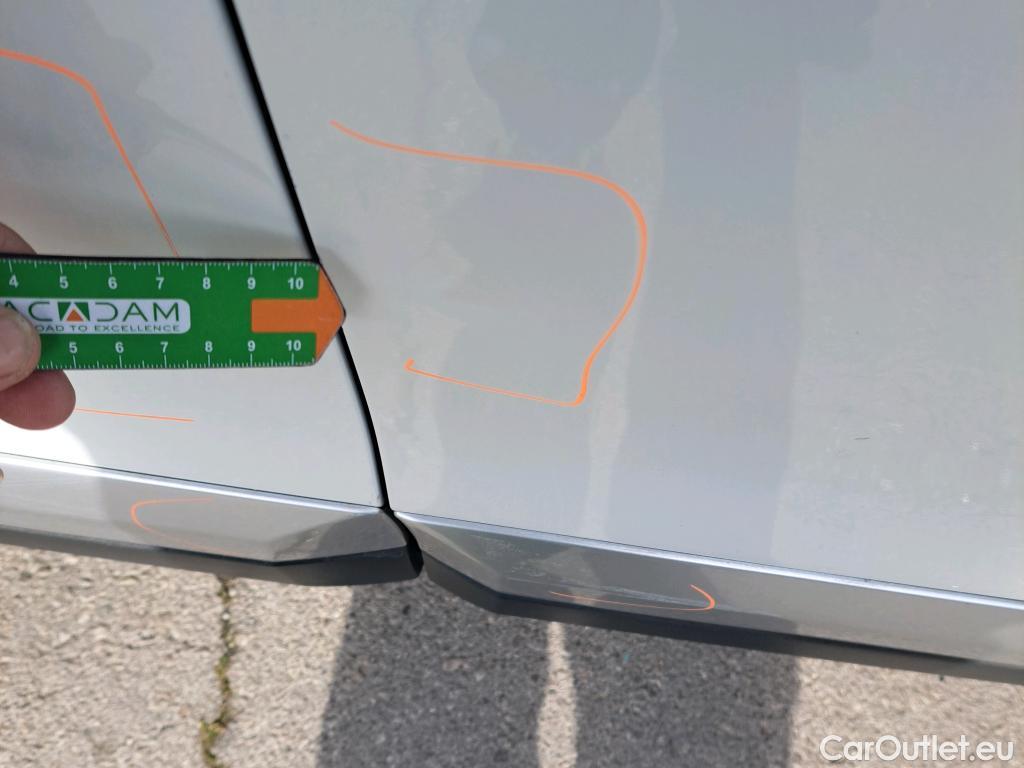  Peugeot  2008 PEUGEOT  / 2019 / 5P / todoterreno Allure Puretech 130 S&S BVM6 #6