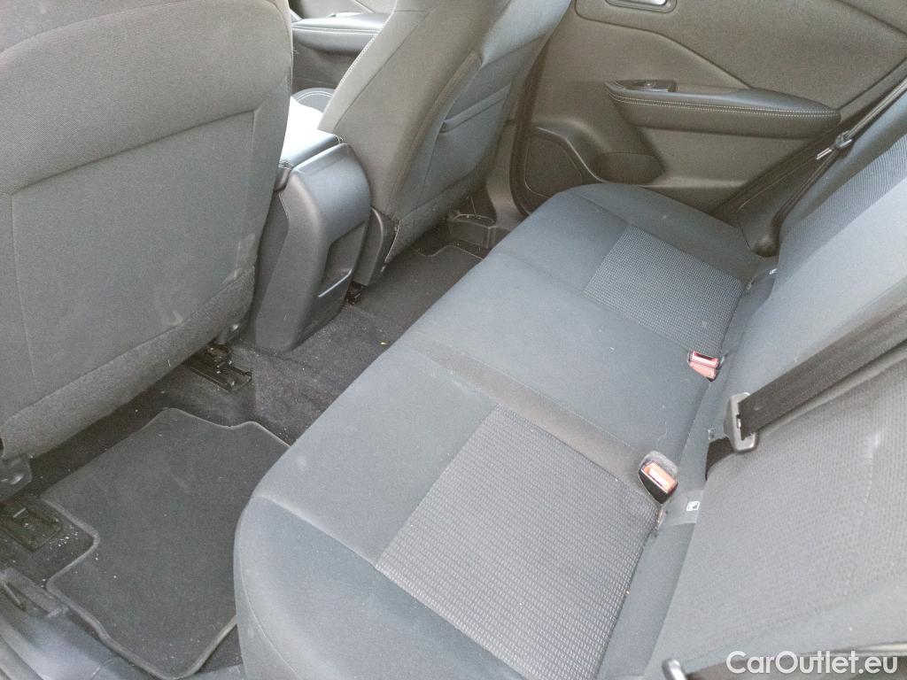  Nissan  Qashqai NISSAN  / 2024 / 5P / todoterreno DIG-T 103kW (140CV) mHEV 4x2 Acenta #15