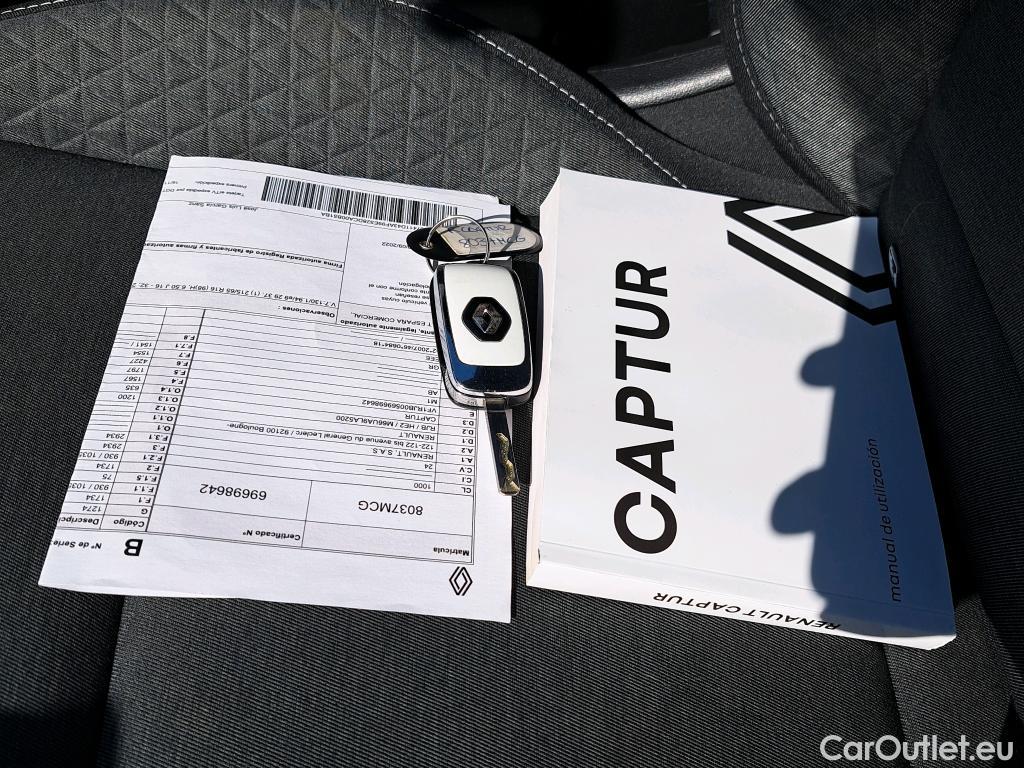  Renault  Captur RENAULT  / 2020 / 5P / todoterreno Intens TCe 90 #1