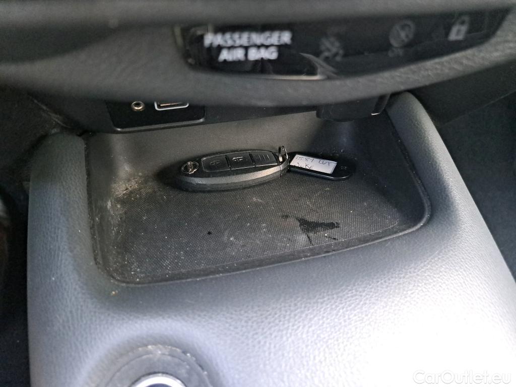  Nissan  Juke NISSAN  / 2019 / 5P / crossover DIG-T 84 kW (114 CV) DCT 7 V N-Connecta (AC2) #3