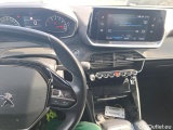  Peugeot  2008 PEUGEOT  / 2019 / 5P / todoterreno Allure Puretech 130 S&S BVM6 #15