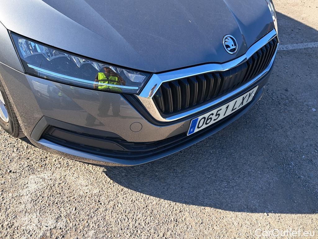  Skoda  Octavia SKODA  / 2020 / 5P / familiar Combi 2.0 TDI 110kW(150CV) DSG Ambition #5