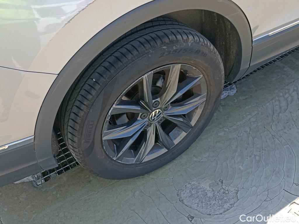  Volkswagen  Tiguan VOLKSWAGEN  Allspace / 2021 / 5P / todoterreno Life 2.0 TDI 110kW (150CV) DSG #9