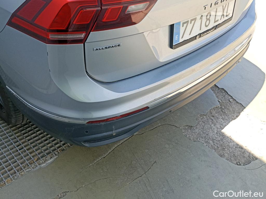  Volkswagen  Tiguan VOLKSWAGEN  Allspace / 2021 / 5P / todoterreno Life 2.0 TDI 110kW (150CV) DSG #17