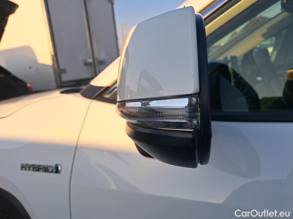  Toyota  RAV4 TOYOTA  / 2018 / 5P / todoterreno 2.5l 220H Advance 4WD #26