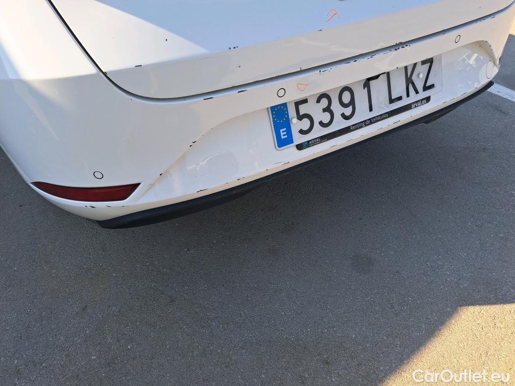  Seat  Leon SEAT Nuevo León / 2020 / 5P / familiar SP 1.5 TSI 96kW S&S Style Go(SP) #30