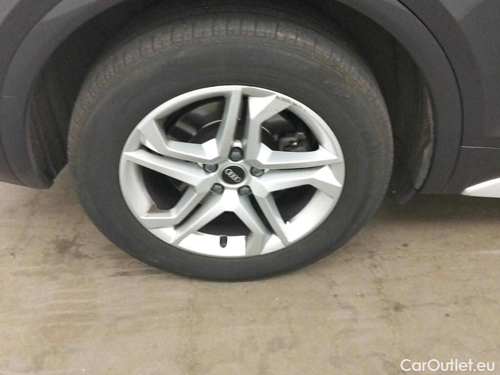  Audi  Q5 AUDI  / 2020 / 5P / todoterreno Advanced 35 TDI 120kW S tronic (AC2) #8