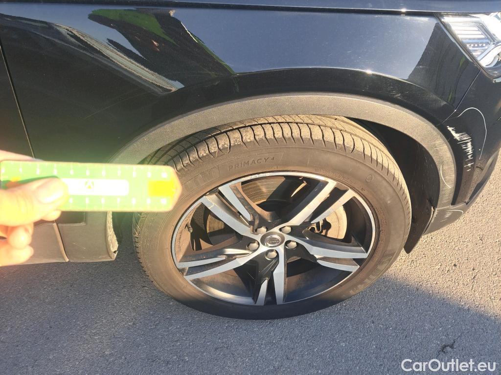  Volvo  XC 40 VOLVO XC40 / 2017 / 5P / todoterreno 1.5 T4 Twin Recharge R-Design Exp Auto #8
