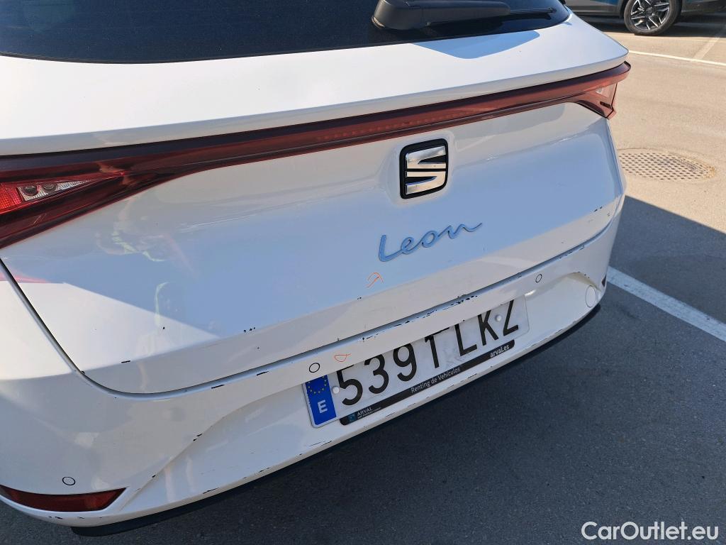 Seat  Leon SEAT Nuevo León / 2020 / 5P / familiar SP 1.5 TSI 96kW S&S Style Go(SP) #38