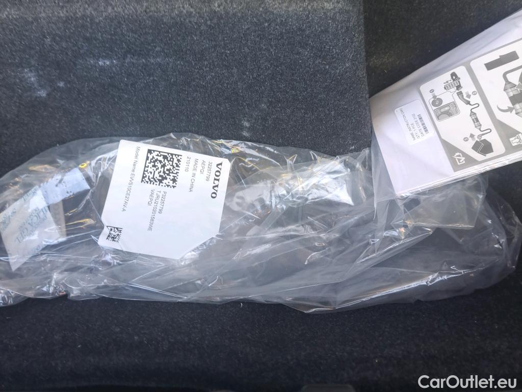  Volvo  XC 40 VOLVO XC40 / 2017 / 5P / todoterreno 1.5 T4 Twin Recharge R-Design Exp Auto #2