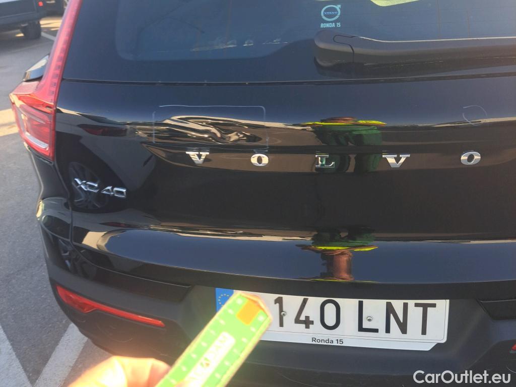  Volvo  XC 40 VOLVO XC40 / 2017 / 5P / todoterreno 1.5 T4 Twin Recharge R-Design Exp Auto #3