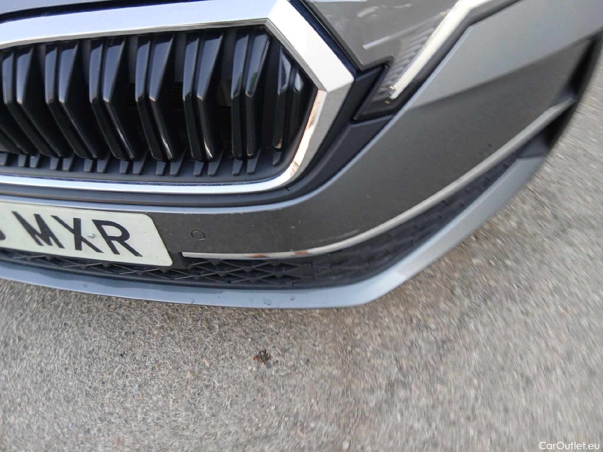  Skoda  Octavia  Berlina 2.0 TDI 110kW Selection TDI 150CV AT7 6E #2