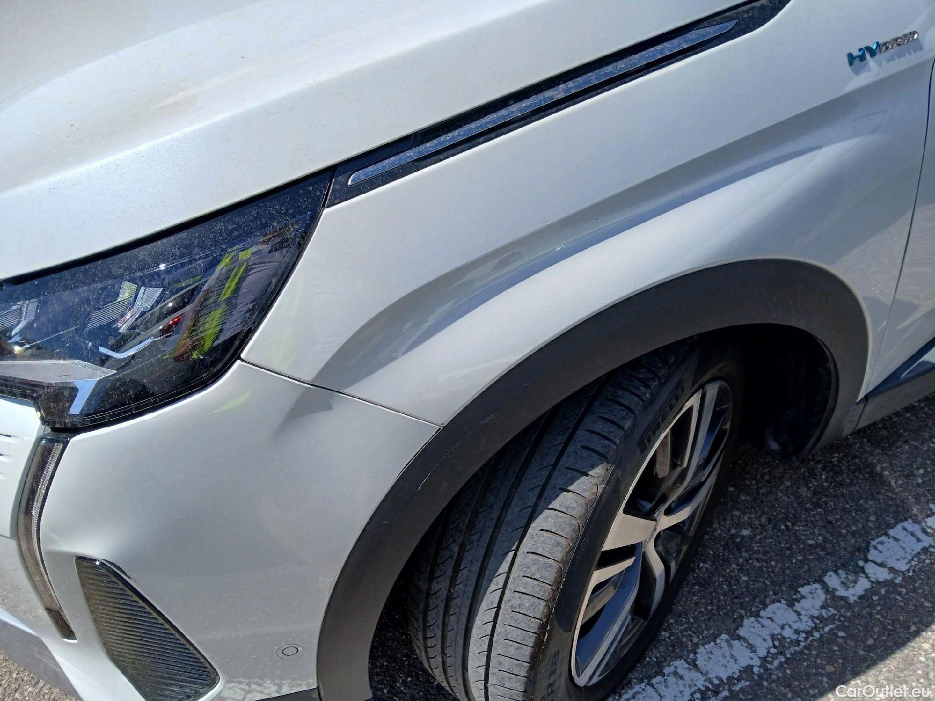  Peugeot  3008 PEUGEOT  Hybrid / 2020 / 5P / todoterreno 225 e-EAT8 Allure #6