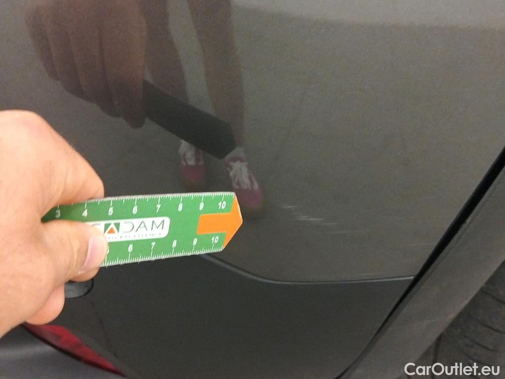  Peugeot  3008 PEUGEOT  Hybrid / 2020 / 5P / todoterreno 225 e-EAT8 Allure (AC2) #29