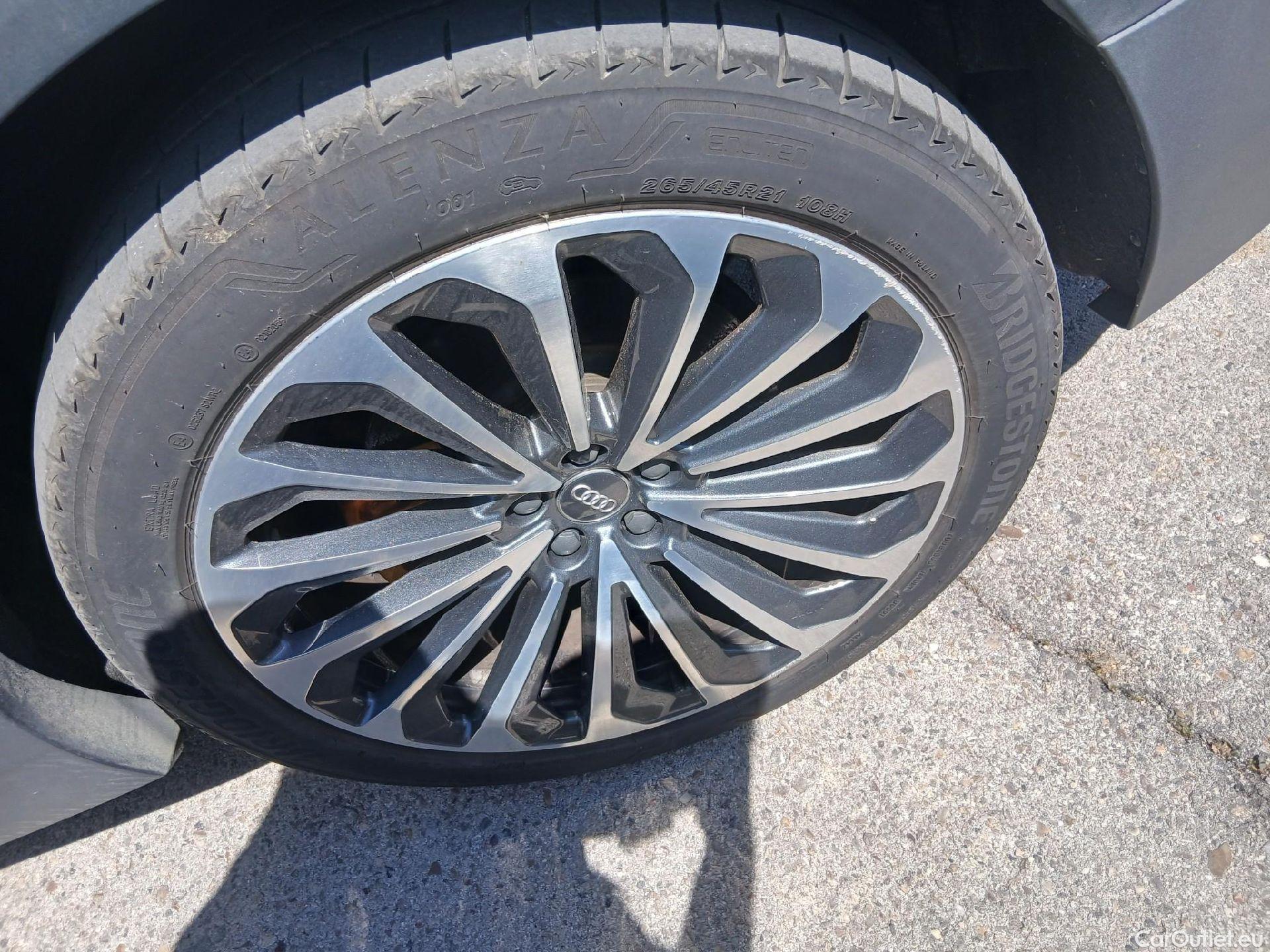  Audi  E-TRON AUDI  / 2019 / 5P / todoterreno 55 quattro #17