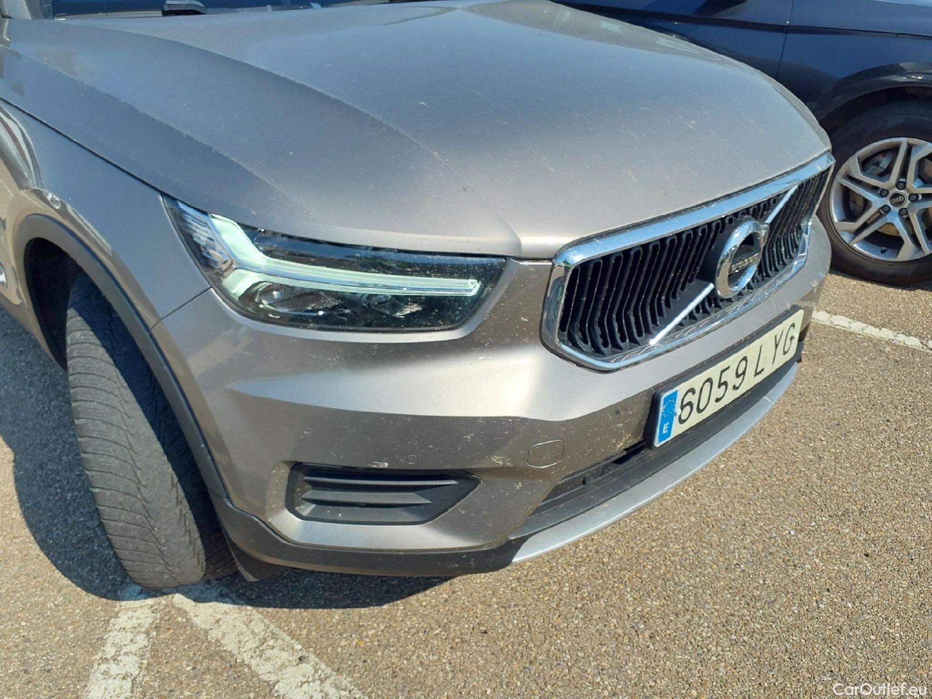  Volvo  XC 40 VOLVO XC40 / 2017 / 5P / todoterreno 2.0 B3 G Momentum Pro Auto #21