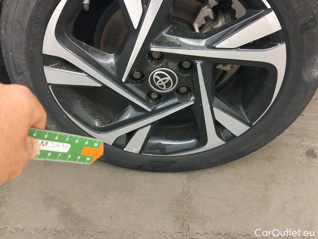  Toyota  C-HR TOYOTA  / 2019 / 5P / todoterreno 1.8 125H Advance #6