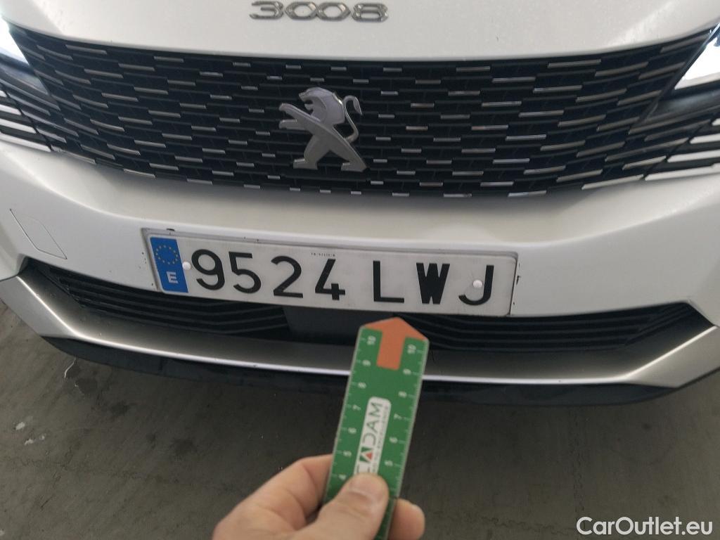  Peugeot  3008 PEUGEOT  / 2020 / 5P / todoterreno 1.5 BlueHDi 96kW S&S Active Pack EAT8 #25
