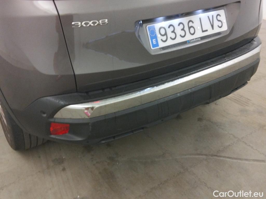  Peugeot  3008 PEUGEOT  Hybrid / 2020 / 5P / todoterreno 225 e-EAT8 Allure (AC2) #18