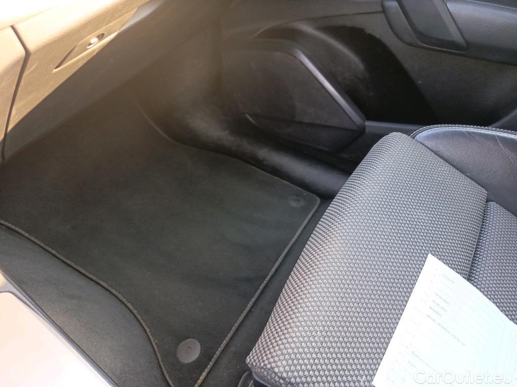  Audi  Q5 AUDI  / 2020 / 5P / todoterreno Genuine 40 TDI 150kW quattro-ultra #11