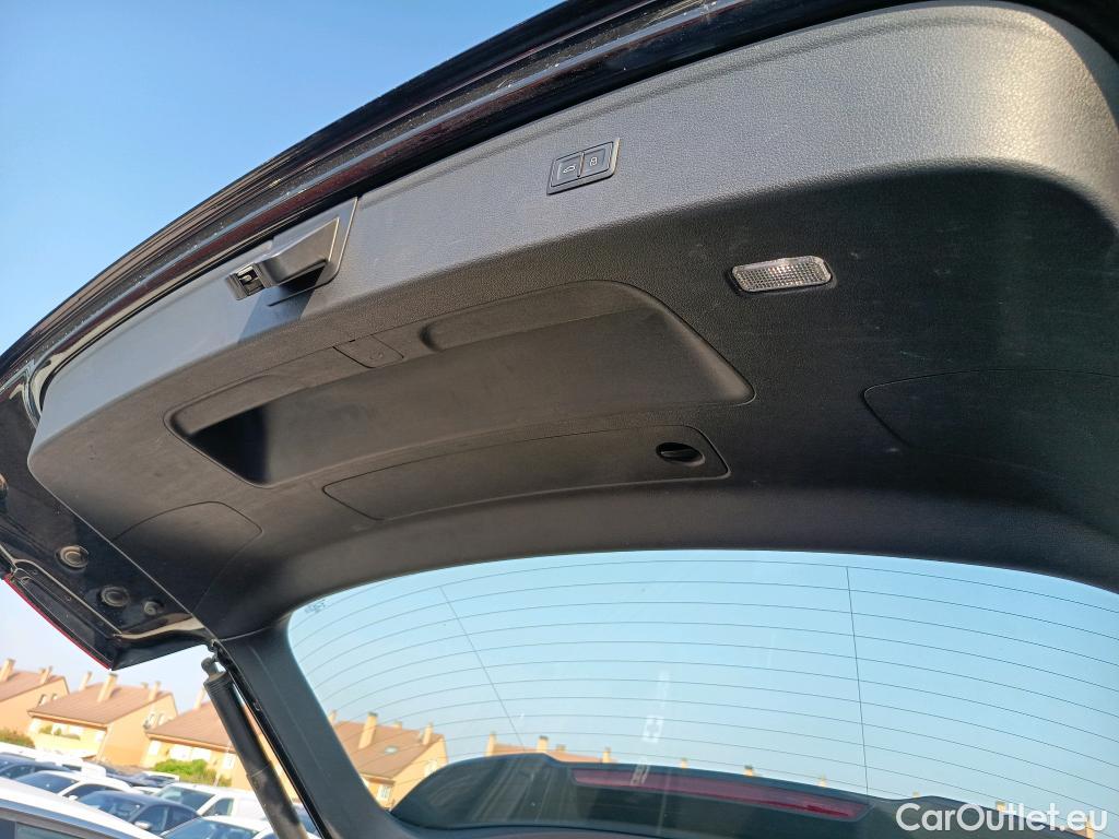  Audi  Q5 AUDI  / 2020 / 5P / todoterreno Genuine 40 TDI 150kW quattro-ultra #22