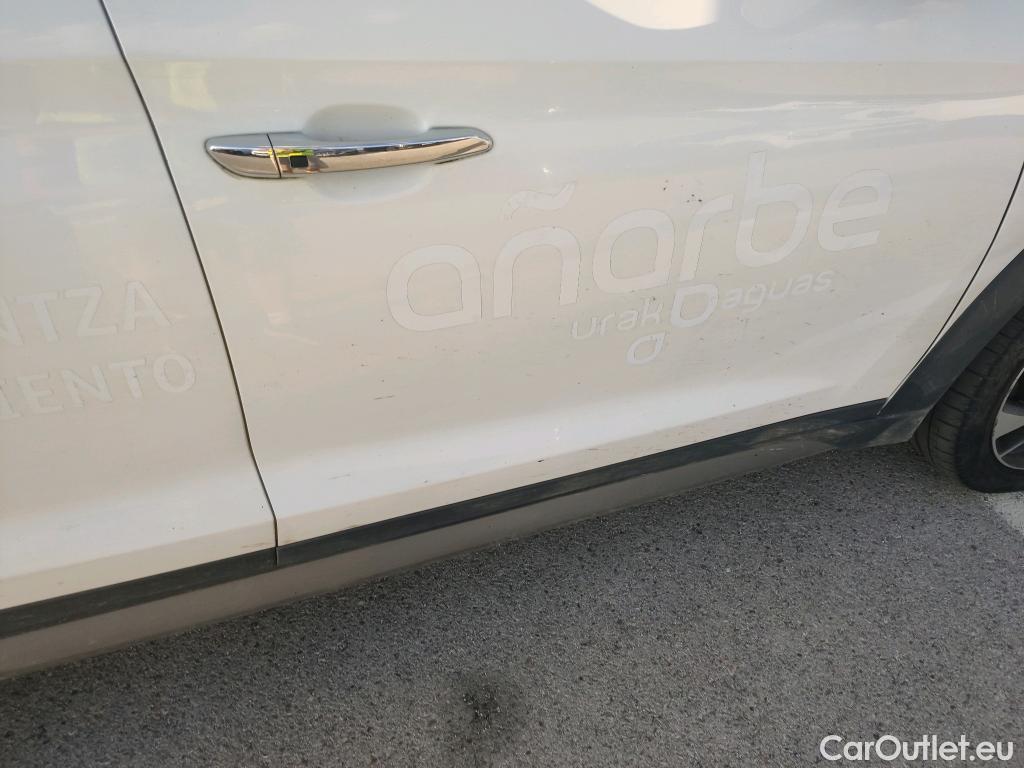  Hyundai  Tucson HYUNDAI  / 2018 / 5P / todoterreno 2.0 CRDI 136kW (185CV) 48V Style AT 4X4 #15